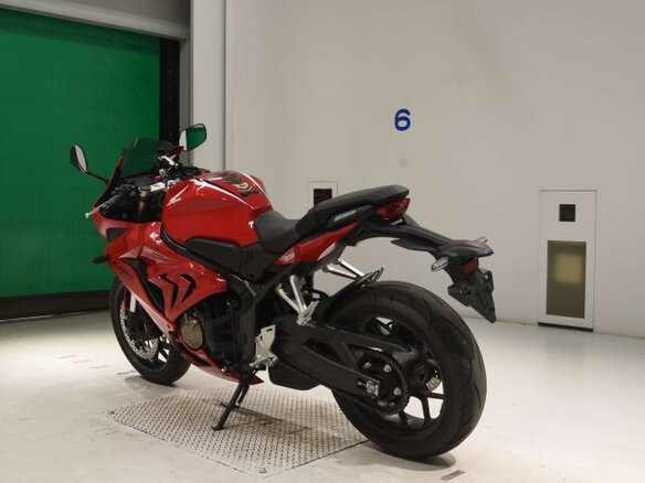 2020 Honda CB 650R, красный, 850000 рублей - вид 4