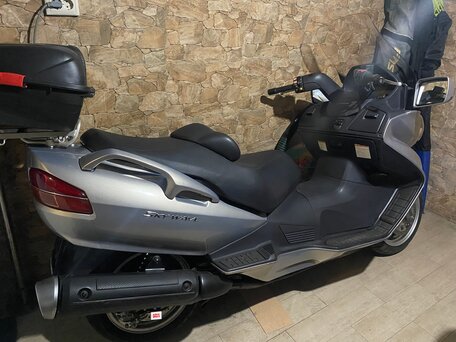 2002 Suzuki Burgman (SkyWave) 650, серебристый, 450000 рублей, вид 1