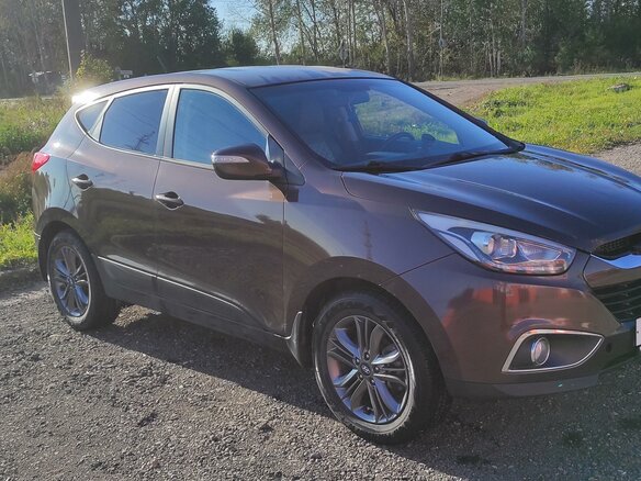 2014 Hyundai ix35 I Рестайлинг, коричневый, 1500000 рублей