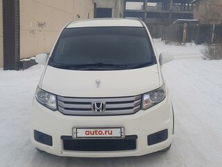 2010 Honda Freed I, белый, 900000 рублей, вид 4