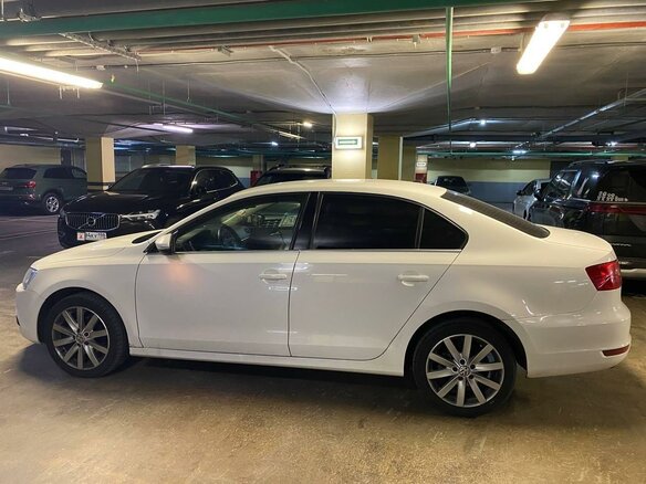 2012 Volkswagen Jetta VI, белый, 700000 рублей - вид 4