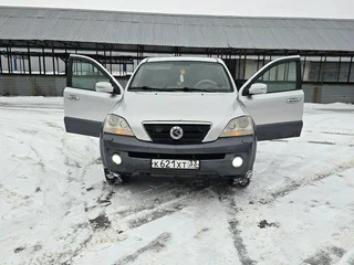 2005 Kia Sorento 5-speed I, серый, 330000 рублей, вид 2