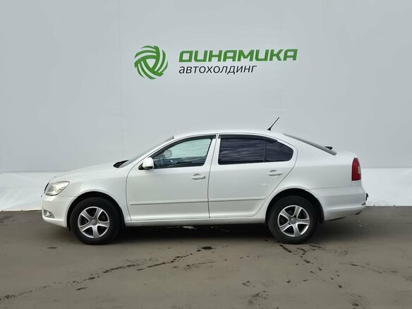 2010 Skoda Octavia II (A5) Рестайлинг, белый, 595000 рублей - вид 7