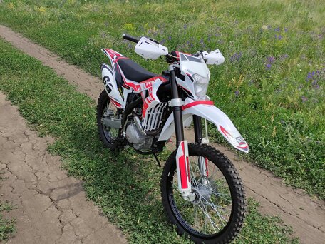 2022 BSE Z5, белый, 165000 рублей, вид 1