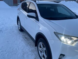 2018 Toyota RAV4 IV (XA40) Рестайлинг, белый, 2750000 рублей, вид 1