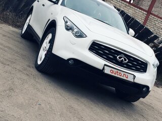 2011 Infiniti FX37 II (S51), белый, 2500000 рублей, вид 2