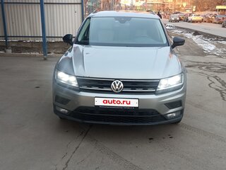 2019 Volkswagen Tiguan II, серый, 2000000 рублей, вид 3