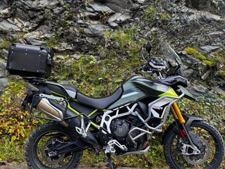 Triumph Tiger 900