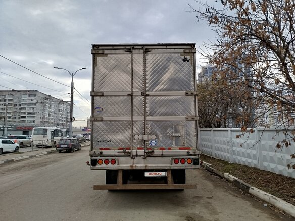 2004 Freightliner Columbia, коричневый, 1500000 рублей