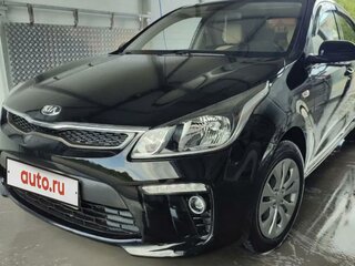 2020 Kia Rio IV, чёрный, 1700000 рублей, вид 1
