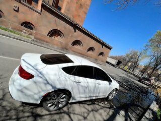 2016 Chrysler 200 II, белый, 1280000 рублей, вид 4