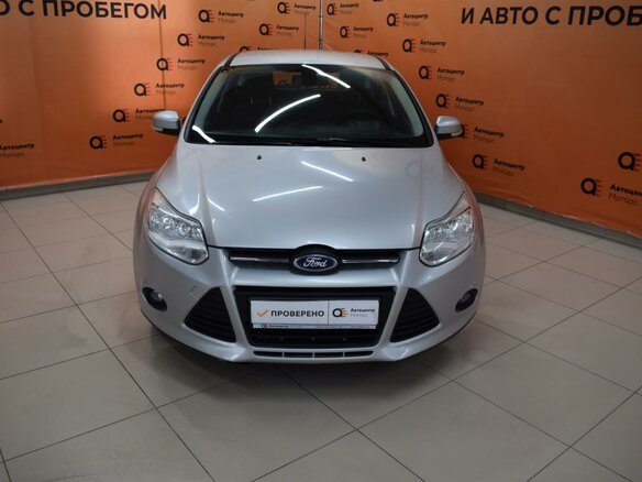 2011 Ford Focus III, серебристый - вид 1