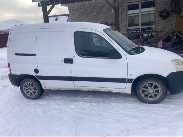 2009 Peugeot Partner, белый, 430000 рублей - вид 1