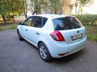 2012 Kia Ceed I Рестайлинг, белый, 830000 рублей, вид 4