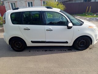 2011 Citroen C3 Picasso I, белый, 700000 рублей, вид 5