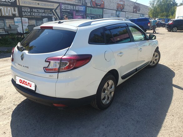 2010 Renault Megane III, белый, 600000 рублей - вид 4