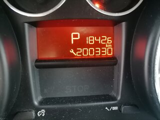 2011 Peugeot 308 I Рестайлинг, белый, 700000 рублей, вид 3