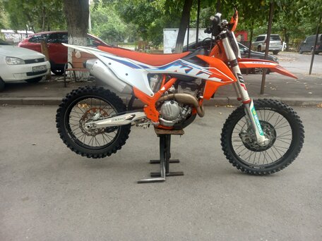 2022 KTM 250 SX F, оранжевый, 590000 рублей, вид 3