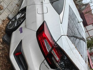 2018 Honda Clarity Plug-in Hybrid II, белый, 790000 рублей, вид 2