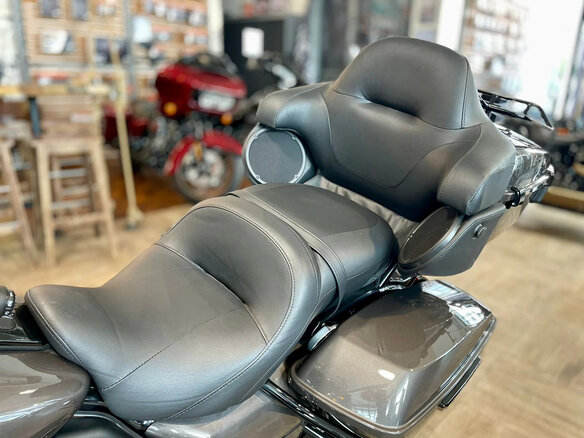 2023 Harley-Davidson Ultra Limited, коричневый, 3950000 рублей - вид 13