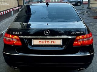 2010 Mercedes-Benz E-Класс 300 IV (W212, S212, C207), чёрный, 1615000 рублей, вид 5