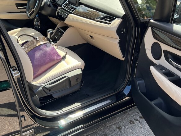 2019 BMW 2 серии Active Tourer 225xe F45 Рестайлинг, чёрный, 2900000 рублей - вид 15