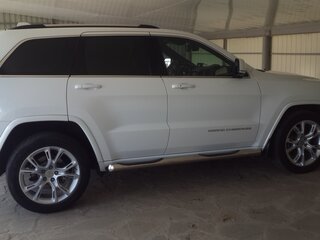 2013 Jeep Grand Cherokee IV (WK2) Рестайлинг, белый, 2600000 рублей, вид 5