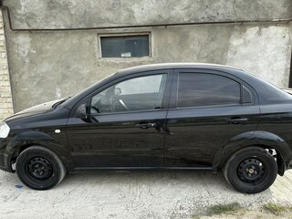 2011 Chevrolet Aveo I Рестайлинг, чёрный, 300000 рублей, вид 1