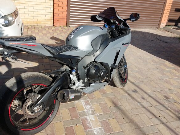 2012 Honda CBR 1000 RR/RA Fireblade, серый, 650000 рублей - вид 5