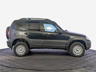 2018 Chevrolet Niva I Рестайлинг, чёрный, 700000 рублей, вид 4