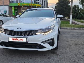 2019 Kia Optima IV Рестайлинг, белый, 1799000 рублей, вид 1