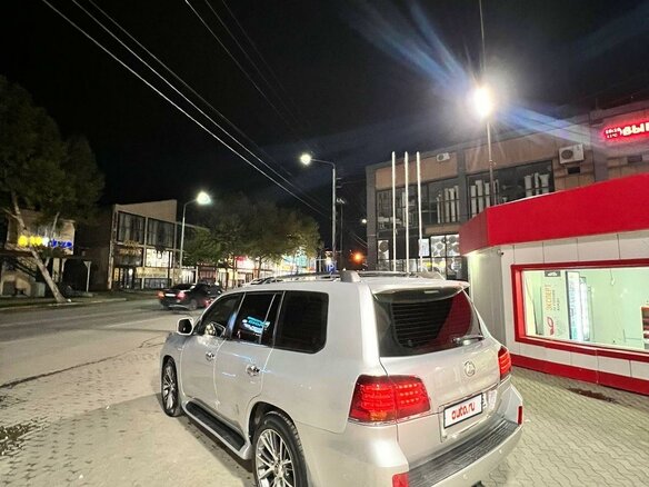 2008 Lexus LX 570 III, серебристый, 2950000 рублей - вид 8