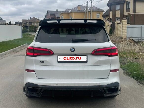 2019 BMW X5 30d IV (G05/G18), белый, 5850000 рублей - вид 4