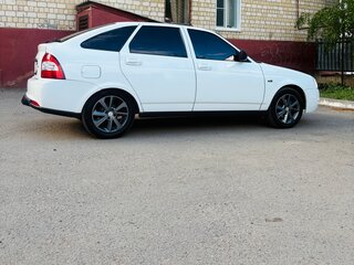 2015 Lada (ВАЗ) Priora I Рестайлинг, белый, 630000 рублей, вид 5