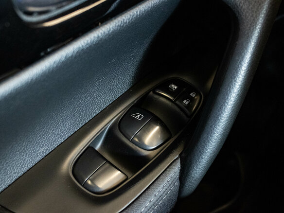2017 Nissan Qashqai II, серый, 1595000 рублей - вид 12