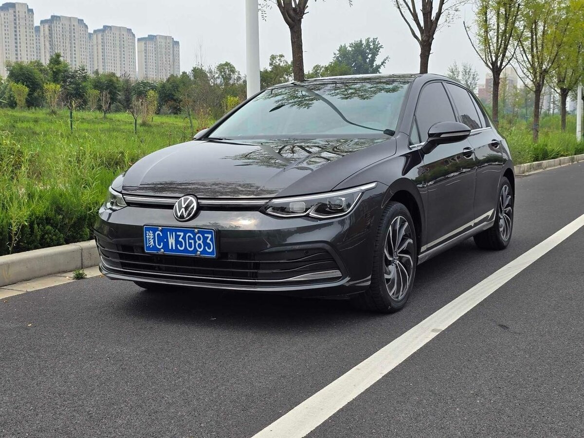 Открыть фотографии: Volkswagen Golf VIII