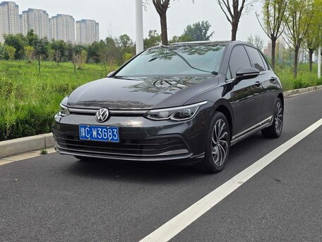 Volkswagen Golf VIII