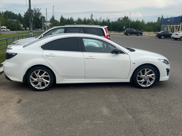 2011 Mazda 6 II (GH) Рестайлинг, белый, 1200000 рублей - вид 3