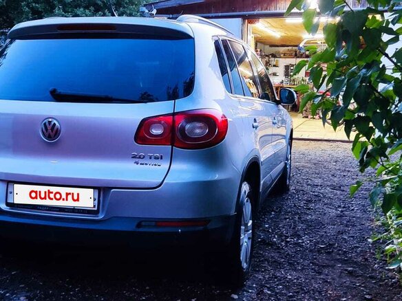 2010 Volkswagen Tiguan I, серебристый, 1000000 рублей - вид 6