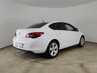2013 Opel Astra J Рестайлинг, белый, 665000 рублей, вид 5