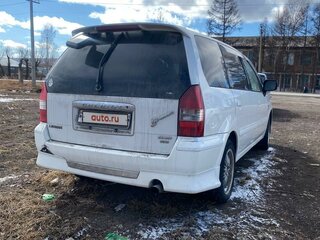 1997 Mitsubishi Chariot Grandis III, белый, 450000 рублей, вид 3