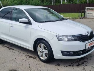 2018 Skoda Rapid I Рестайлинг, белый, 1380000 рублей, вид 3