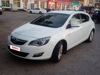 2010 Opel Astra J, белый, 699000 рублей, вид 1