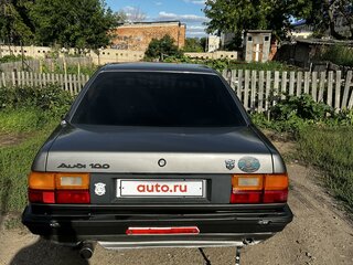 1986 Audi 100 III (C3), серебристый, 300000 рублей, вид 2