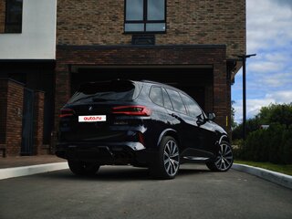 2020 BMW X5 M50d IV (G05/G18), синий, 8150000 рублей, вид 4