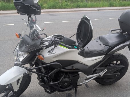 2013 Honda NC 700S, белый, 650000 рублей, вид 3