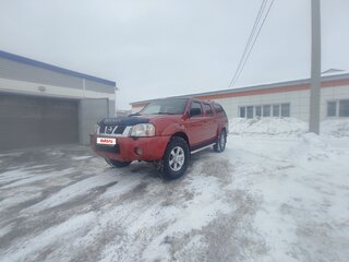 2009 Nissan NP300, красный, 1175000 рублей, вид 2