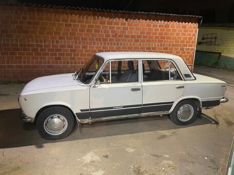 1984 Lada (ВАЗ) 21013, белый, 125000 рублей, вид 3