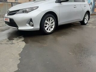 2013 Toyota Auris II, серый, 1350000 рублей, вид 3