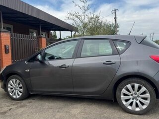 2011 Opel Astra J, серый, 530000 рублей, вид 3